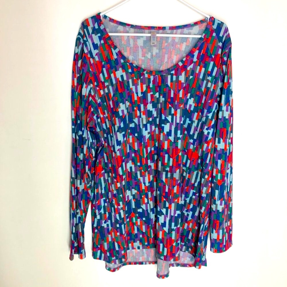 LulaRoe geometric pattern long sleeve T-shirt